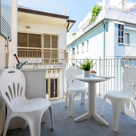 Elegante Trilocale Marconi Prima Fila Mare Lejlighed