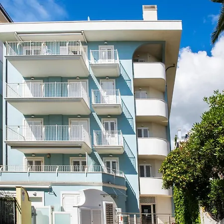 Elegante Trilocale Marconi Prima Fila Mare Apartmán San Benedetto del Tronto