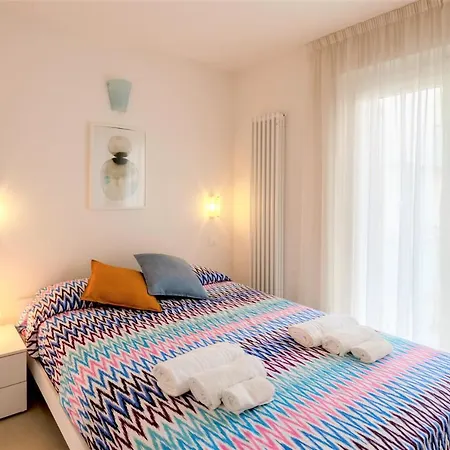 Elegante Trilocale Marconi Prima Fila Mare 아파트